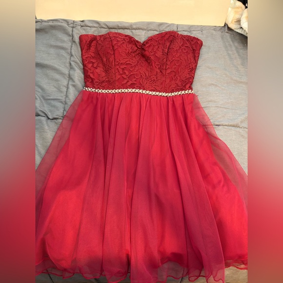 Speechless Scarlet Strapless Gown - Picture 1 of 3